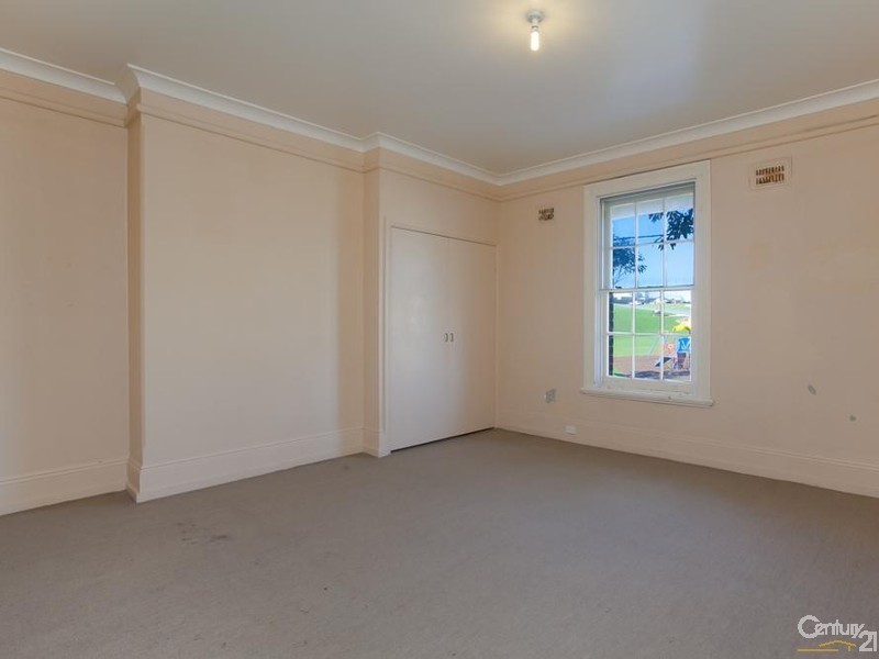 44 Nobbys Road, Newcastle East NSW 2300