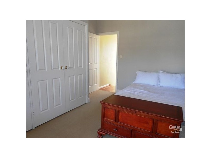 4 Cleary Street, Hamilton NSW 2303