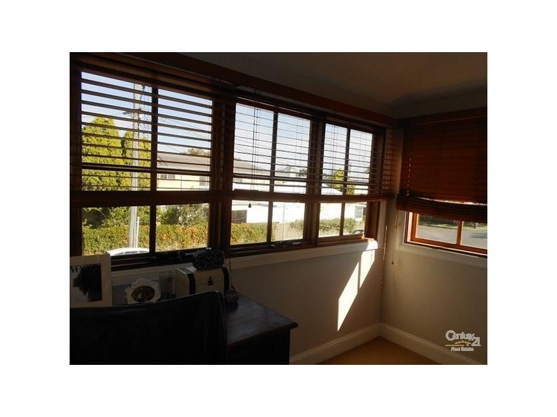 4 Cleary Street, Hamilton NSW 2303