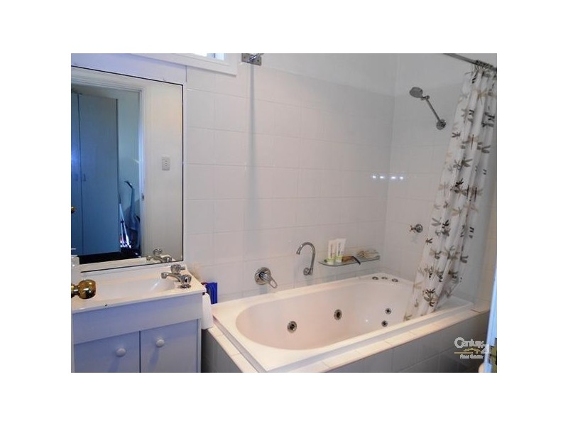 4 Cleary Street, Hamilton NSW 2303