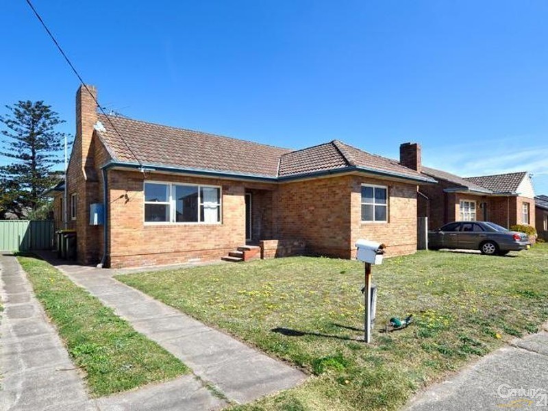 21 Stone Street, Stockton NSW 2295