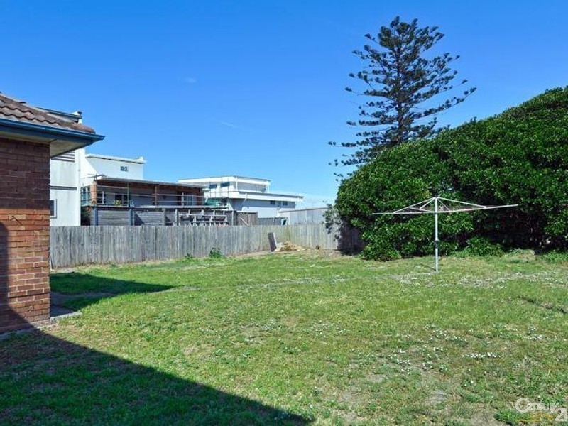 21 Stone Street, Stockton NSW 2295