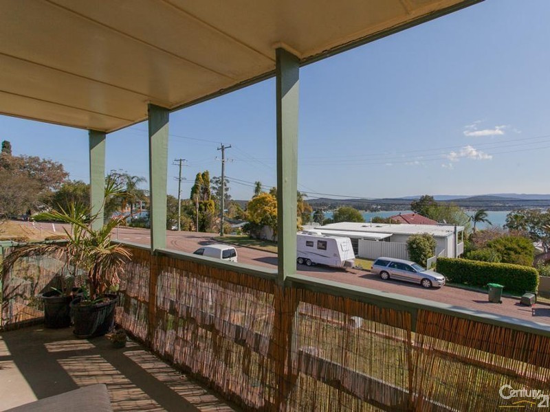 18 Short Street, Speers Point NSW 2284