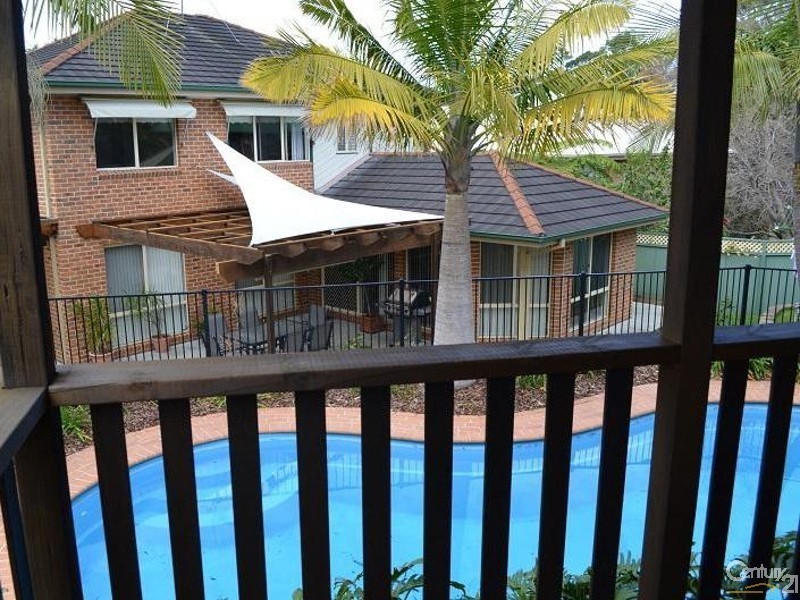 3 Whitegum Way, Garden Suburb NSW 2289