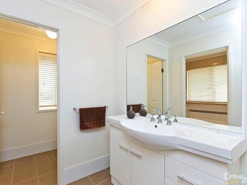 3 Whitegum Way, Garden Suburb NSW 2289