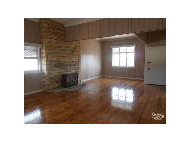 107 Cowlishaw Road, Redhead NSW 2290