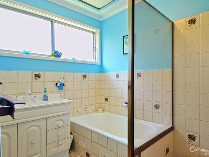 94 Roslyn Avenue, Charlestown NSW 2290