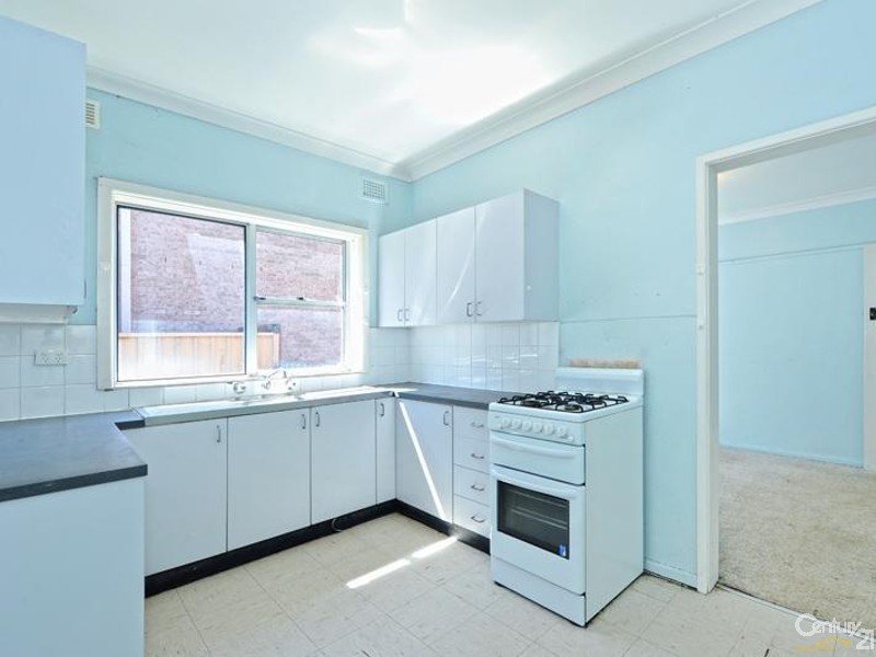 3 Barrie Crescent, Stockton NSW 2295