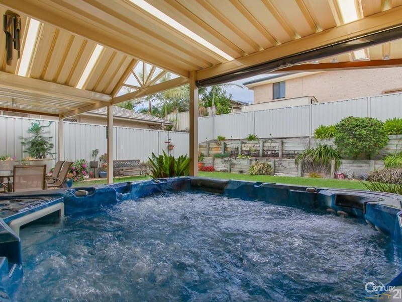 2 Krista Court, Cardiff South NSW 2285