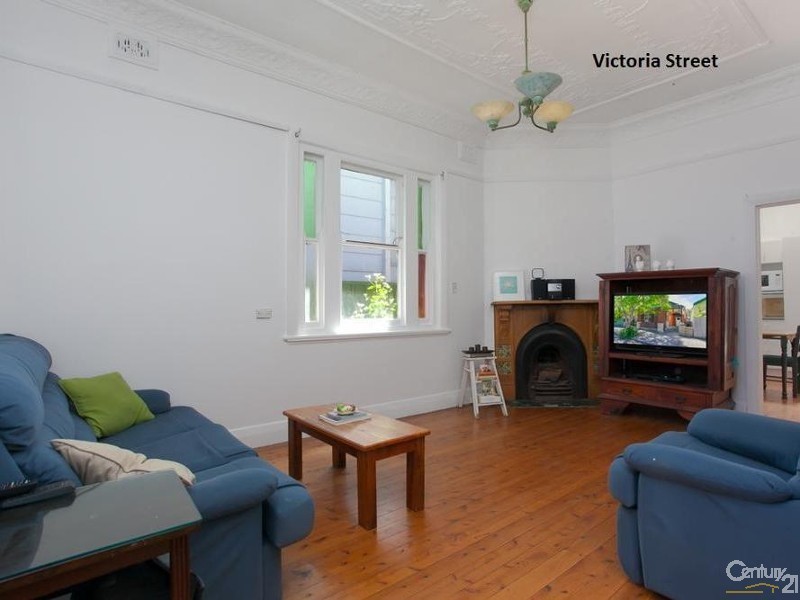 11 Victoria Street, Carrington NSW 2294