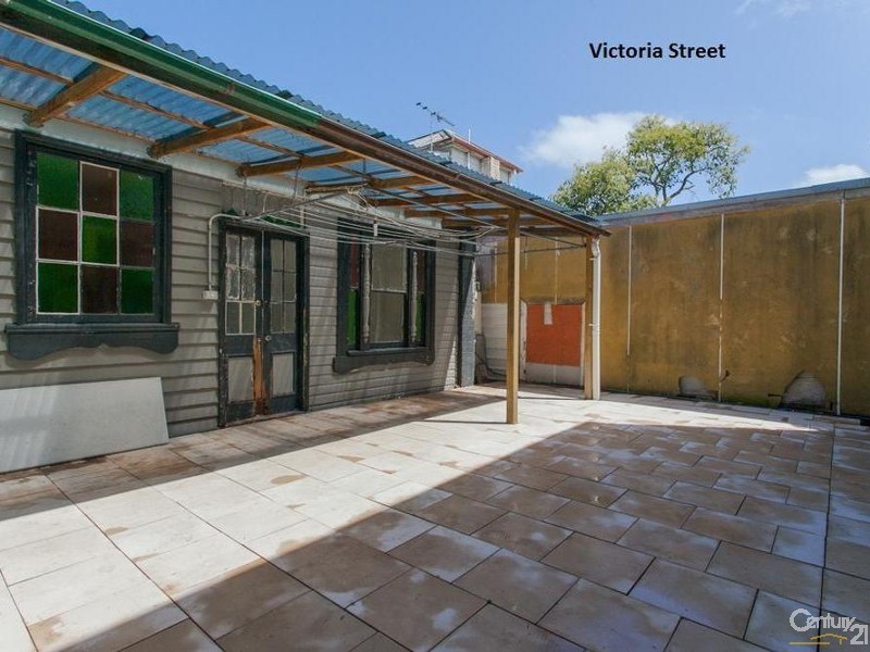 11 Victoria Street, Carrington NSW 2294