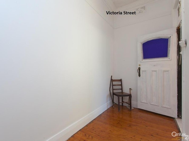 11 Victoria Street, Carrington NSW 2294