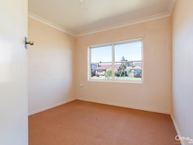 4 Stone Street, Stockton NSW 2295