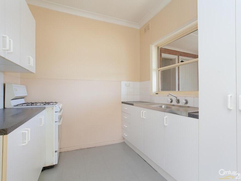 4 Stone Street, Stockton NSW 2295