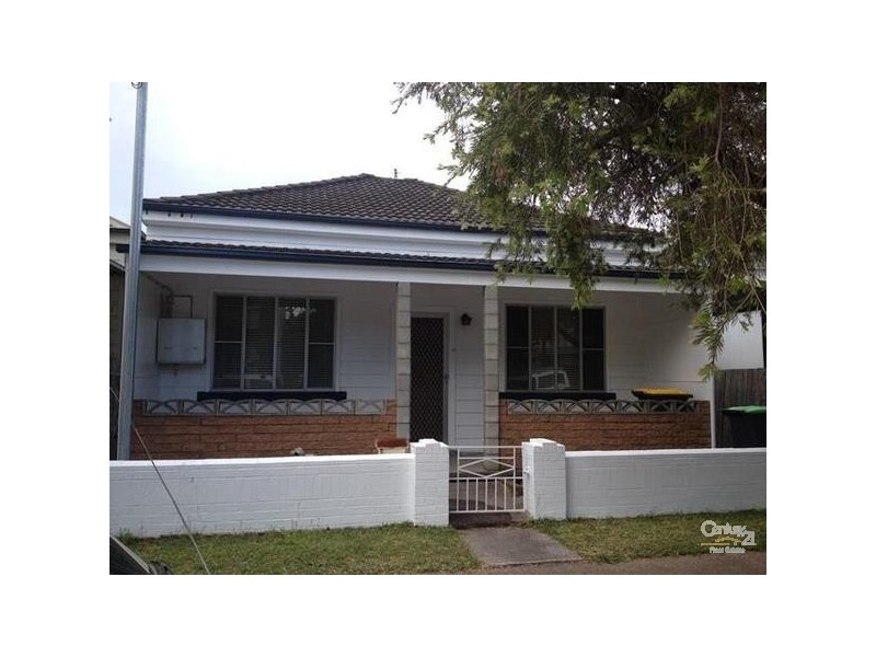 77 Lawson Street, Hamilton NSW 2303