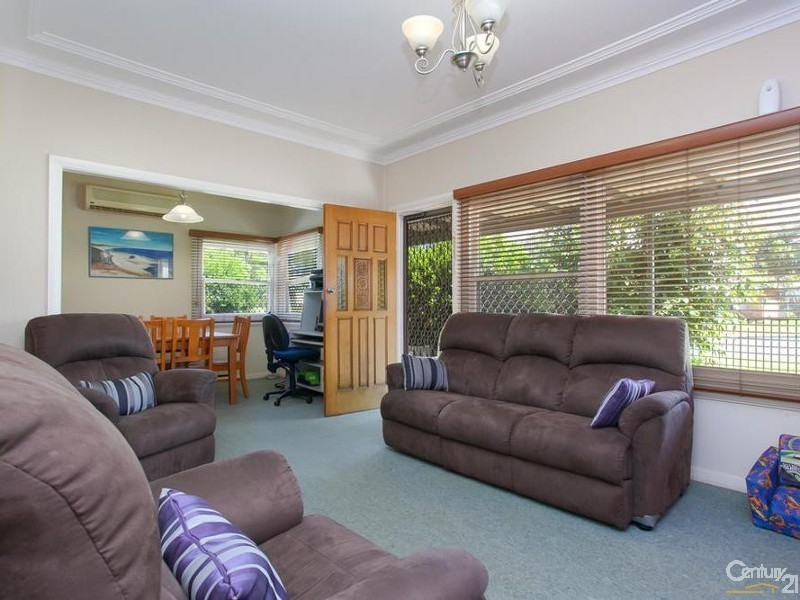 22 Oxford Street, Gateshead NSW 2290