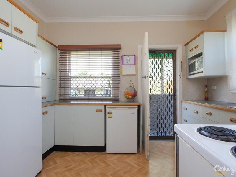 22 Oxford Street, Gateshead NSW 2290