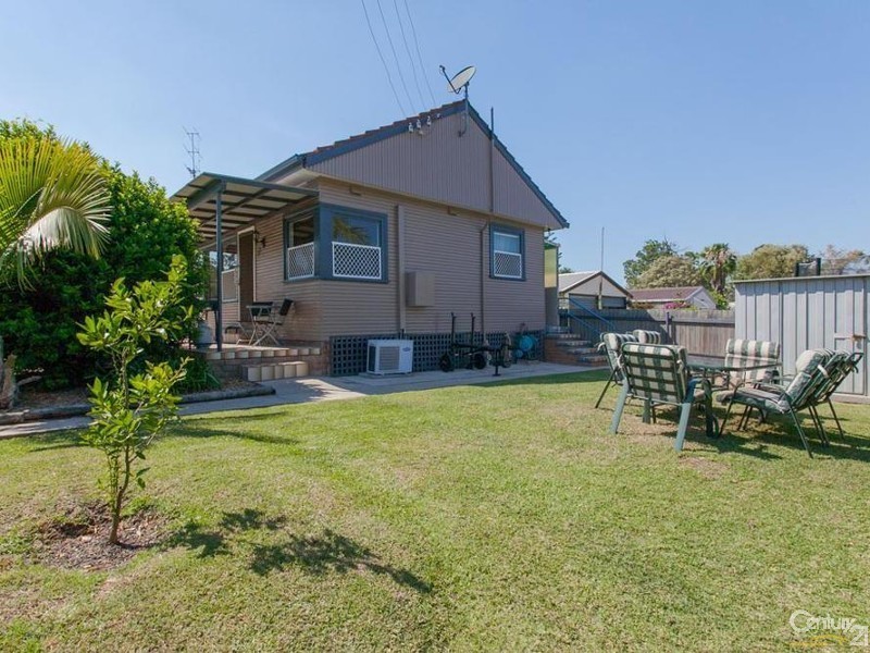 22 Oxford Street, Gateshead NSW 2290