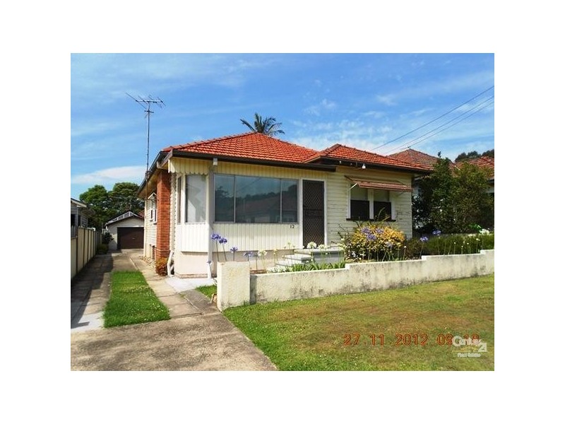 12 Blamey Avenue, New Lambton NSW 2305