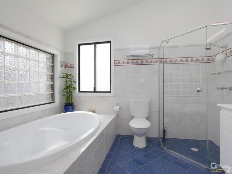 50 Robertson Road, Valentine NSW 2280