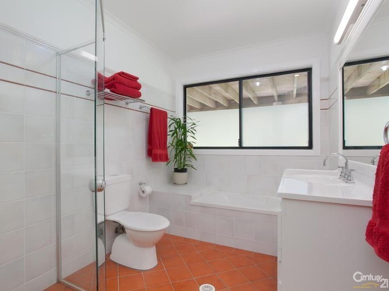 50 Robertson Road, Valentine NSW 2280