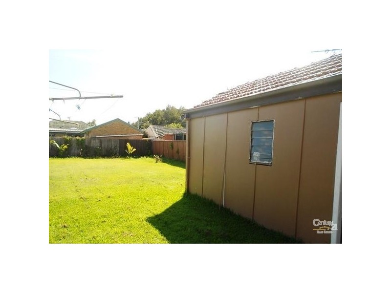18 Harry Street, Belmont South NSW 2280