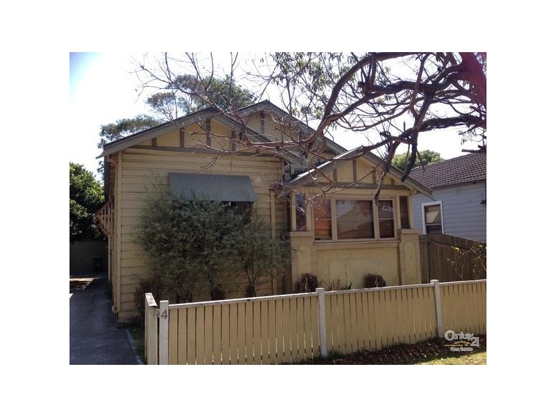 4 Antill Street, Mayfield NSW 2304