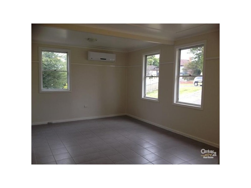23 Blackbutt Parade, Kotara NSW 2289