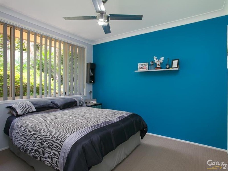 1 Parakeet Close, Tingira Heights NSW 2290