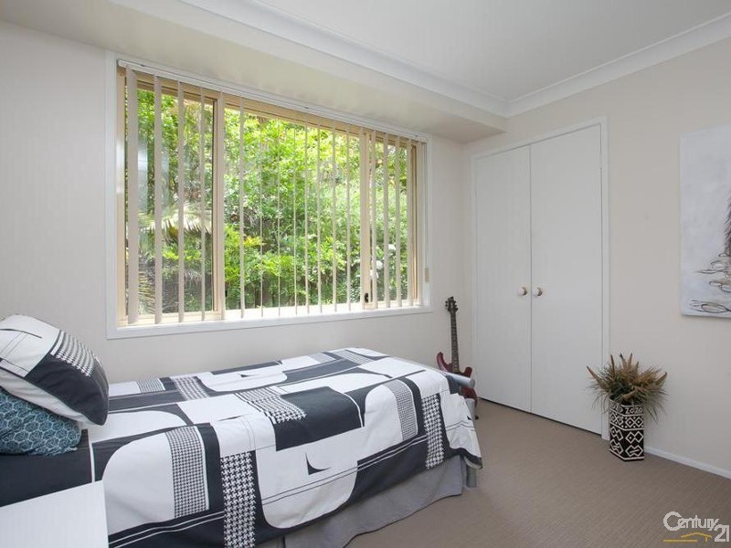 1 Parakeet Close, Tingira Heights NSW 2290