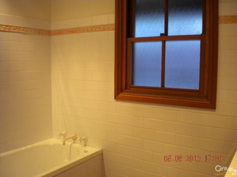 16 Windarra Close, Wallsend NSW 2287