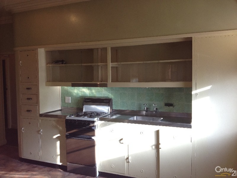 2/127 Tudor Street, Hamilton NSW 2303