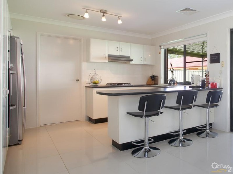 26  Redmond Circuit, Cameron Park NSW 2285