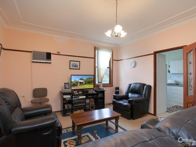 42 Manfred Avenue, Windale NSW 2306