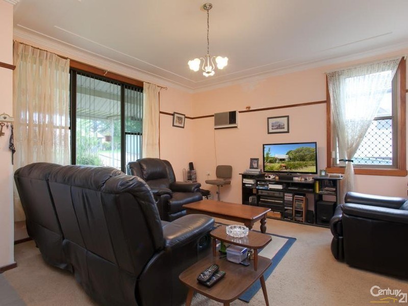 42 Manfred Avenue, Windale NSW 2306