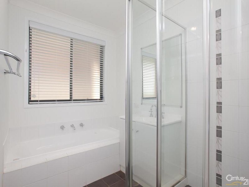 156 Northlakes Drive, Cameron Park NSW 2285