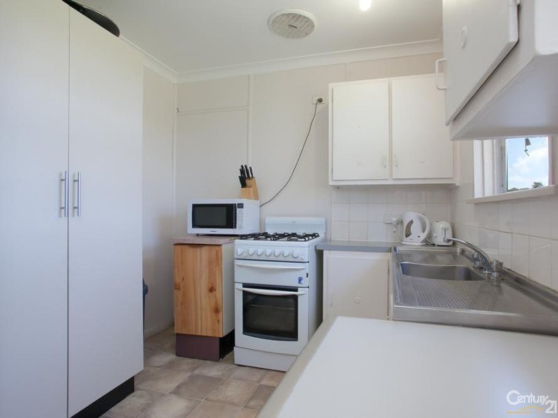 30 Hickory Road, Gateshead NSW 2290