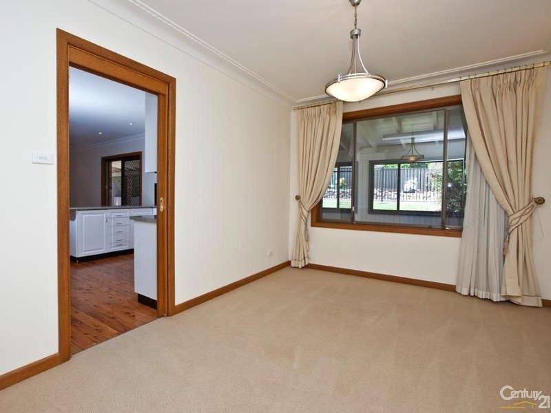 11 Rothbury Street, Eleebana NSW 2282