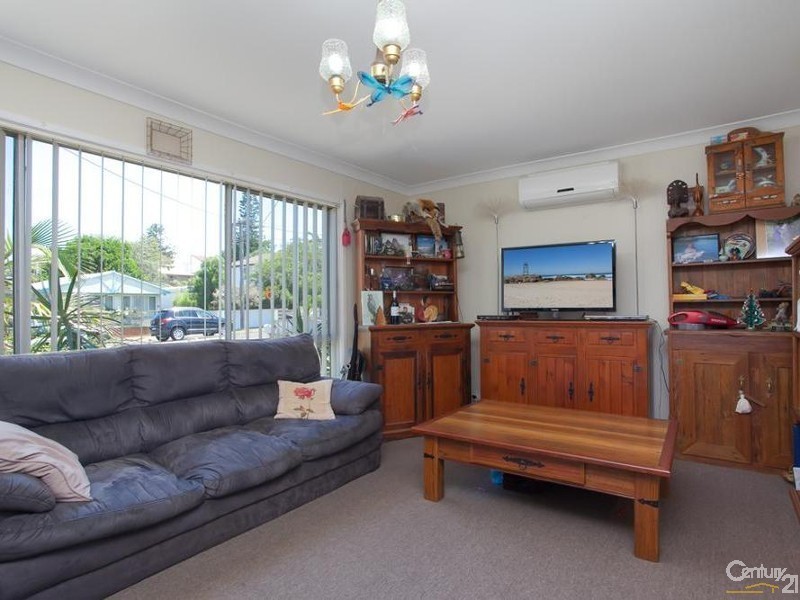 13A Brown Street, Redhead NSW 2290