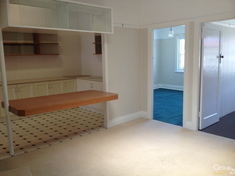 131 Maitland Road, Mayfield NSW 2304