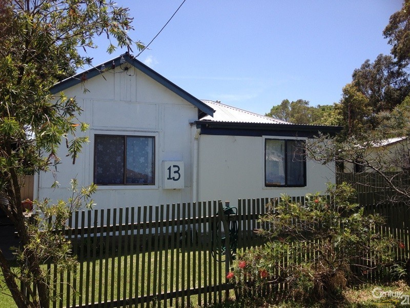 13 Oxford Street, Gateshead NSW 2290