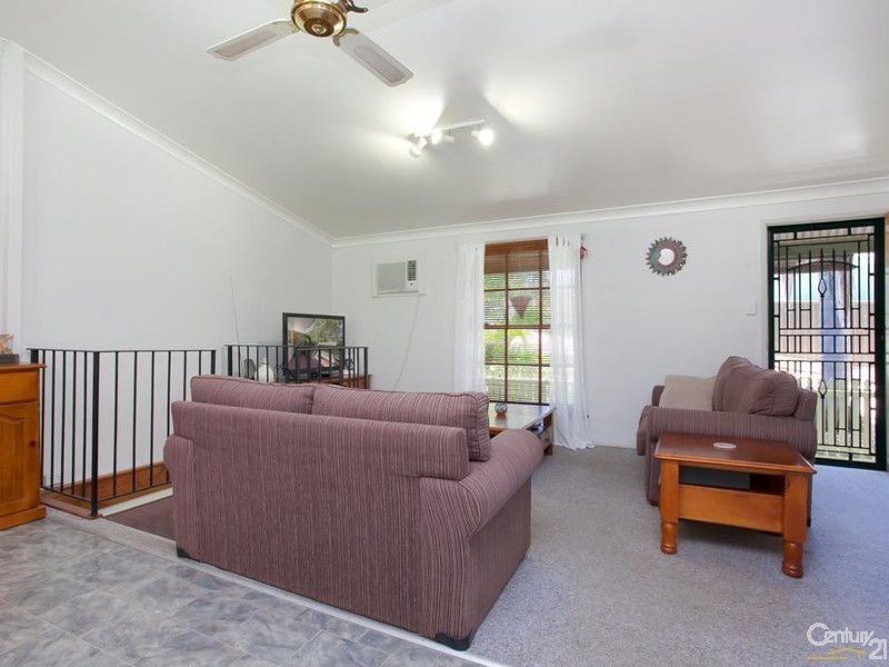 1/3 Curlew Close, Mount Hutton NSW 2290