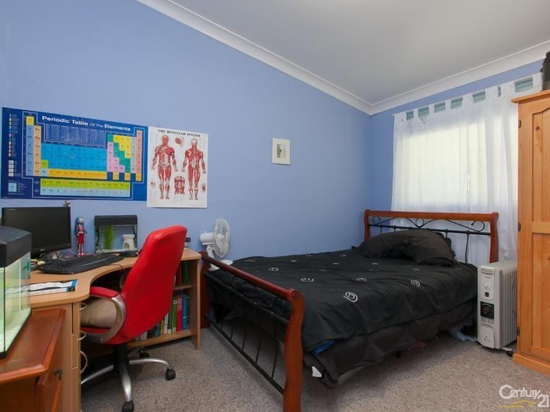 1/3 Curlew Close, Mount Hutton NSW 2290