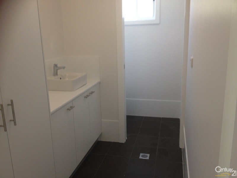 33a Dodds Street, Redhead NSW 2290