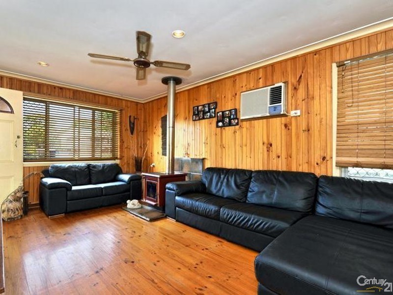 36 Heshbon Street, Gateshead NSW 2290