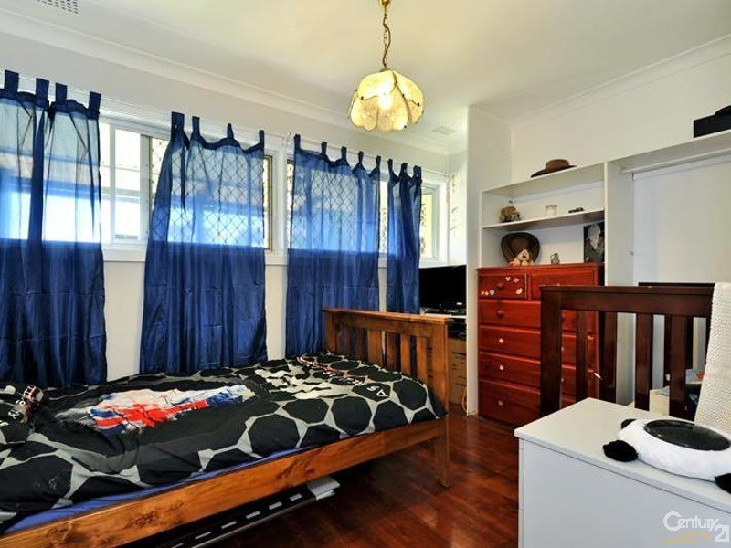 36 Heshbon Street, Gateshead NSW 2290