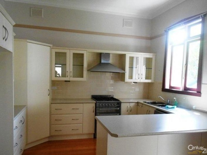 2 Vere Road, Adamstown NSW 2289