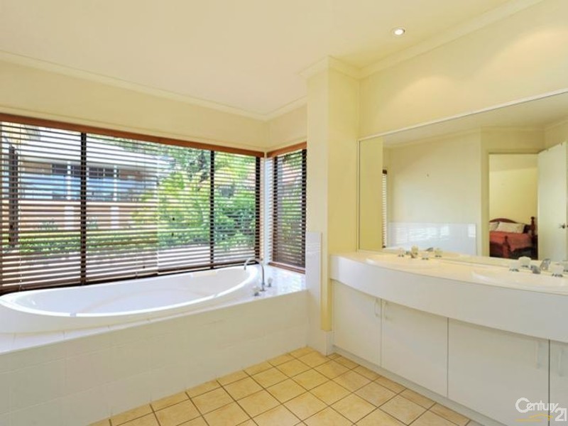 3 Willow Creek Court, Eleebana NSW 2282