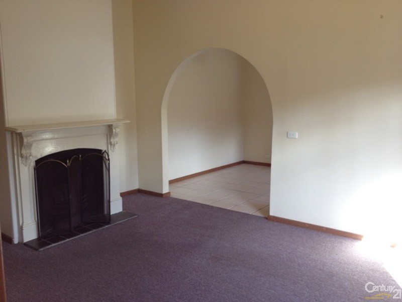 21 Lindsay Street, Hamilton NSW 2303