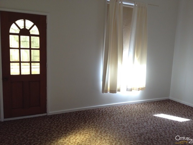 21 Lindsay Street, Hamilton NSW 2303